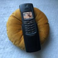 Nokia 8910i