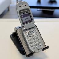 Motorola V220