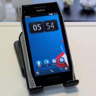 Nokia X7-00